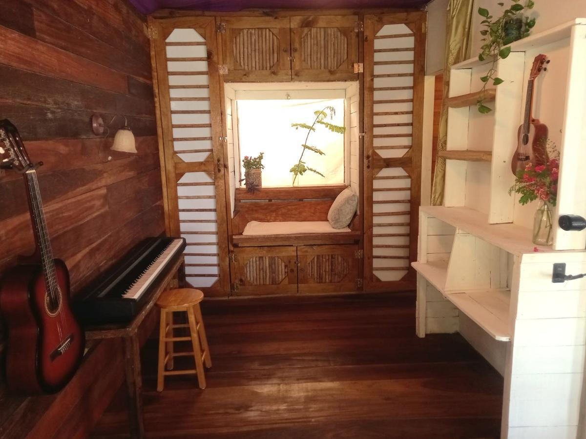 Casa Lumiere Apartment โบกัสทาวน์ ภายนอก รูปภาพ