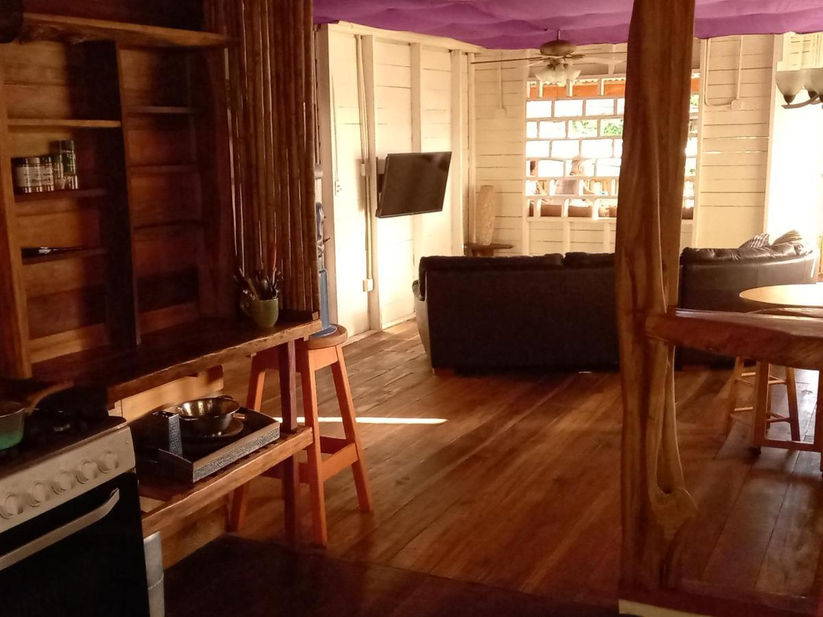 Casa Lumiere Apartment โบกัสทาวน์ ภายนอก รูปภาพ